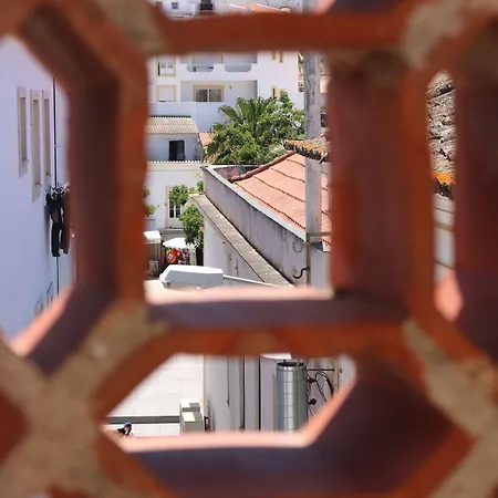 Casa Malpique Πανσιόν Αλμπουφέιρα